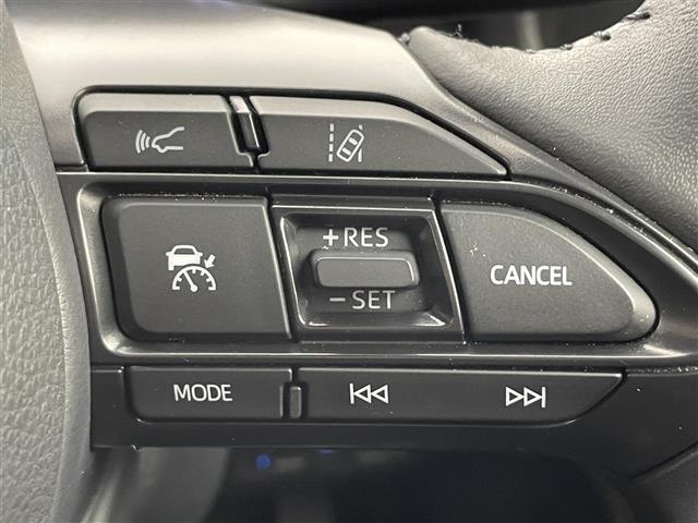 ヤリス ハイブリッドG 純正ナビ(フルセグTV bluetooth CarPlay) 全周囲カメラ ビルトインETC 純正AWサマータイヤセット積込み AC100V電源 LED ACC プリクラッシュ レーンキープ(10枚目)