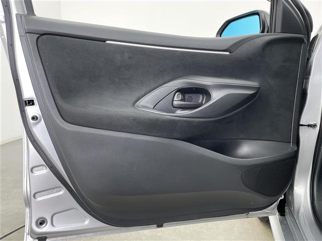 ヤリス ハイブリッドG 純正ナビ(フルセグTV bluetooth CarPlay) 全周囲カメラ ビルトインETC 純正AWサマータイヤセット積込み AC100V電源 LED ACC プリクラッシュ レーンキープ(26枚目)