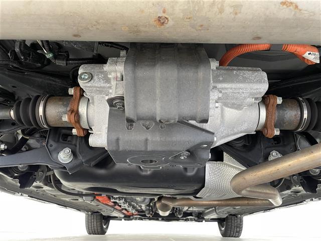 ヤリス ハイブリッドG 純正ナビ(フルセグTV bluetooth CarPlay) 全周囲カメラ ビルトインETC 純正AWサマータイヤセット積込み AC100V電源 LED ACC プリクラッシュ レーンキープ(41枚目)