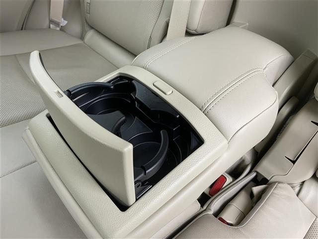 ランドクルーザープラド TX Lパッケージ サンルーフ モデリスタエアロ 純正ナビ バックカメラ レザーシート パワーシート シートヒーター シートベンチレーション トヨタセーフティセンス コーナーセンサー 純正アルミホイール オートLED(31枚目)