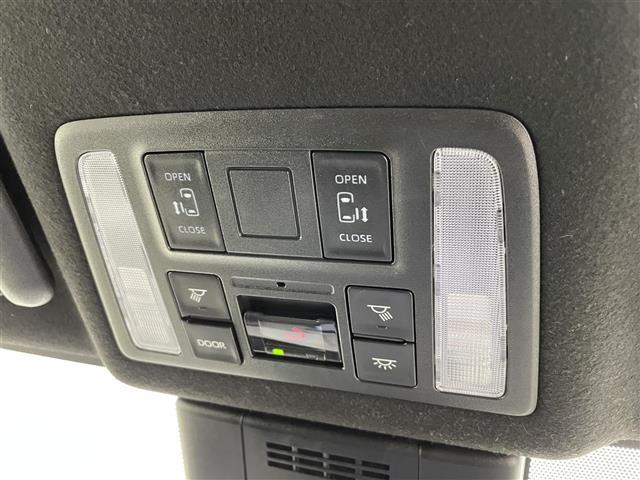 ヴォクシー ハイブリッドＳ－Ｚ　純正１０．５型ディスプレイオーディオ　バックカメラ　ＥＴＣ　ハーフレザー　シートヒーター　両側パワースライドドア　トヨタセーフティセンス　コーナーセンサー　オートＬＥＤライト　純正アルミホイール（3枚目）