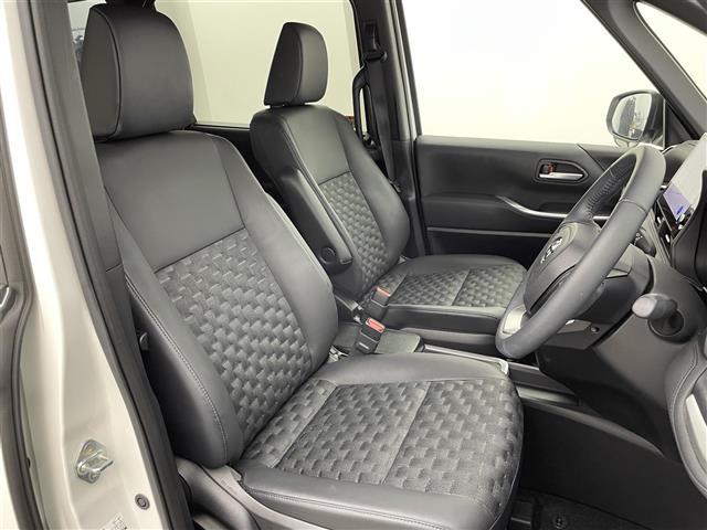 ヴォクシー ハイブリッドＳ－Ｚ　純正１０．５型ディスプレイオーディオ　バックカメラ　ＥＴＣ　ハーフレザー　シートヒーター　両側パワースライドドア　トヨタセーフティセンス　コーナーセンサー　オートＬＥＤライト　純正アルミホイール（15枚目）