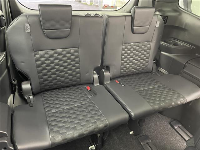 ヴォクシー ハイブリッドＳ－Ｚ　純正１０．５型ディスプレイオーディオ　バックカメラ　ＥＴＣ　ハーフレザー　シートヒーター　両側パワースライドドア　トヨタセーフティセンス　コーナーセンサー　オートＬＥＤライト　純正アルミホイール（29枚目）