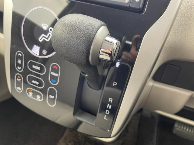 デイズ X 純正ナビ フルセグTV バックカメラ エマージェンシーブレーキ 横滑り防止装置 コーナーセンサー前後 ETC スマートキー×2 プッシュスタート アイドリングストップ 社外14インチAW フロアマット(19枚目)