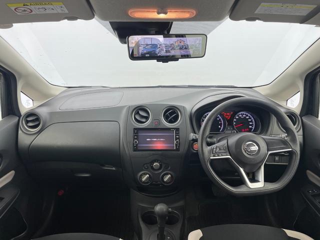 ノート X 純正ナビ フルセグテレビ アラウンドビューモニター 衝突被害軽減ブレーキ コーナーセンサー レーンキープアシスト オートマチックライト LEDヘッドライト 横滑り防止装置 デジタルインナーミラー(2枚目)