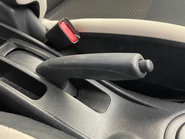 ノート X 純正ナビ フルセグテレビ アラウンドビューモニター 衝突被害軽減ブレーキ コーナーセンサー レーンキープアシスト オートマチックライト LEDヘッドライト 横滑り防止装置 デジタルインナーミラー(20枚目)