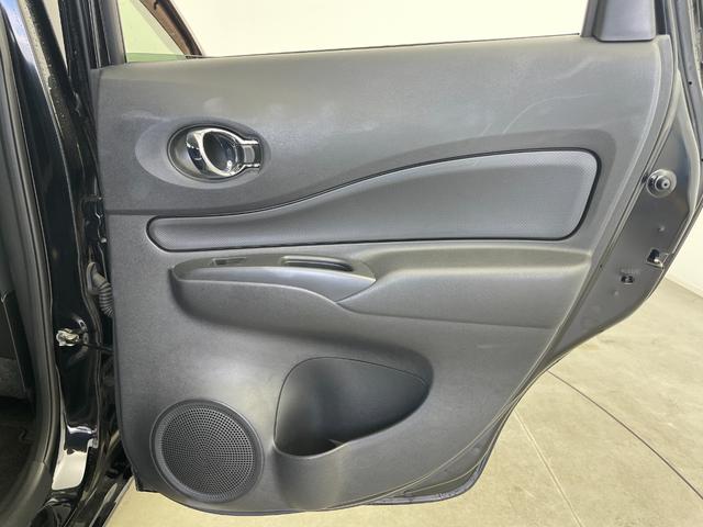 ノート X 純正ナビ フルセグテレビ アラウンドビューモニター 衝突被害軽減ブレーキ コーナーセンサー レーンキープアシスト オートマチックライト LEDヘッドライト 横滑り防止装置 デジタルインナーミラー(43枚目)