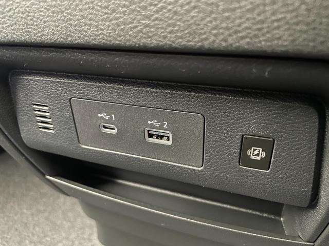 セレナ e-パワー ハイウェイスターV 登録済未使用車 純正12.3型ナビ 全方位カメラ 後席モニター ETC デジタルインナーミラー プロパイロット コーナーセンサー 両側パワースライドドア ブラインドスポットモニター スマートキー(24枚目)