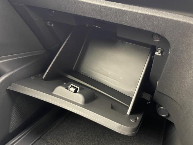 セレナ e-パワー ハイウェイスターV 登録済未使用車 純正12.3型ナビ 全方位カメラ 後席モニター ETC デジタルインナーミラー プロパイロット コーナーセンサー 両側パワースライドドア ブラインドスポットモニター スマートキー(32枚目)