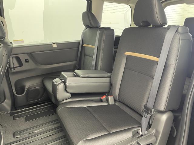 セレナ e-パワー ハイウェイスターV 登録済未使用車 純正12.3型ナビ 全方位カメラ 後席モニター ETC デジタルインナーミラー プロパイロット コーナーセンサー 両側パワースライドドア ブラインドスポットモニター スマートキー(38枚目)