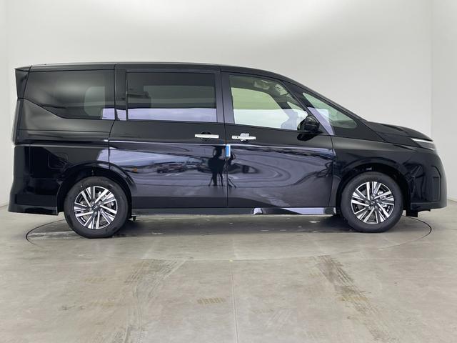 セレナ e-パワー ハイウェイスターV 登録済未使用車 純正12.3型ナビ 全方位カメラ 後席モニター ETC デジタルインナーミラー プロパイロット コーナーセンサー 両側パワースライドドア ブラインドスポットモニター スマートキー(47枚目)