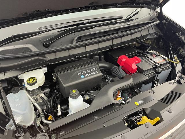 セレナ e-パワー ハイウェイスターV 登録済未使用車 純正12.3型ナビ 全方位カメラ 後席モニター ETC デジタルインナーミラー プロパイロット コーナーセンサー 両側パワースライドドア ブラインドスポットモニター スマートキー(63枚目)