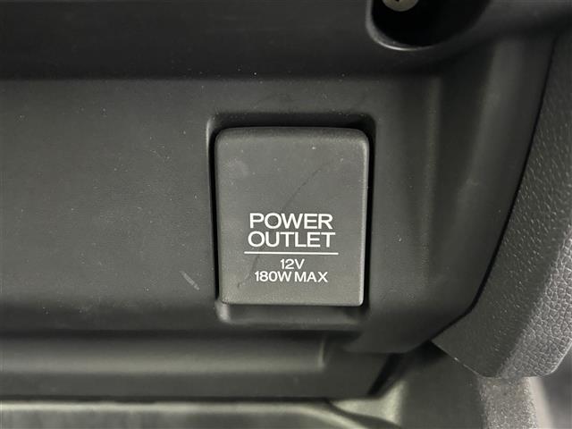 フィット １３Ｇ・Ｆ　１オーナー　純正オーディオ（ＣＤ）　ホンダセンシング　ＡＣＣ　ＣＭＢＳ（衝突軽減ブレーキ）　レーンキープアシスト　先行車発進お知らせ　スマートキー　プッシュスタート　横滑防止装置　純正マット　スペア（17枚目）