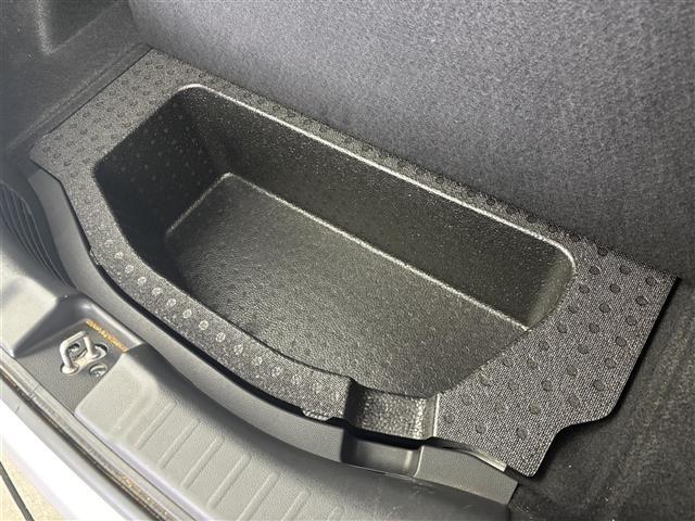 フィット １３Ｇ・Ｆ　１オーナー　純正オーディオ（ＣＤ）　ホンダセンシング　ＡＣＣ　ＣＭＢＳ（衝突軽減ブレーキ）　レーンキープアシスト　先行車発進お知らせ　スマートキー　プッシュスタート　横滑防止装置　純正マット　スペア（31枚目）