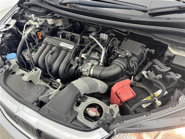 フィット １３Ｇ・Ｆ　１オーナー　純正オーディオ（ＣＤ）　ホンダセンシング　ＡＣＣ　ＣＭＢＳ（衝突軽減ブレーキ）　レーンキープアシスト　先行車発進お知らせ　スマートキー　プッシュスタート　横滑防止装置　純正マット　スペア（40枚目）