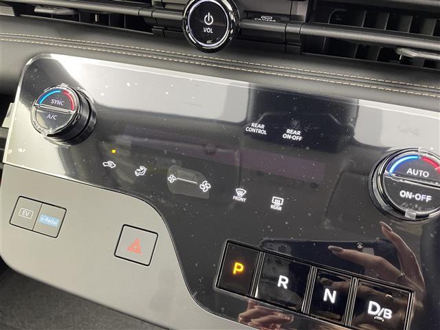 セレナ ｅ－パワー　ハイウェイスターＶ　登録済未使用車　１２．３型アドバンスドドライブアシストディスプレイ　統合型インターフェースディスプレイ　フリップダウンモニター　アラウンドビューモニター　プロパイロット　デジタルインナーミラー　ＥＴＣ（6枚目）