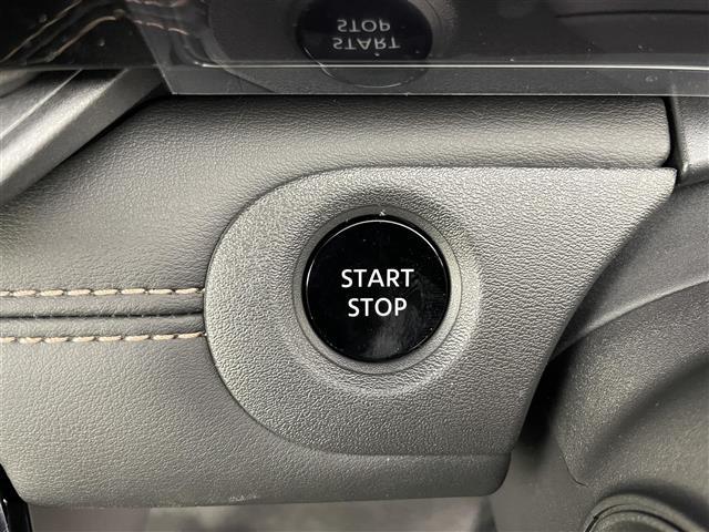 セレナ ｅ－パワー　ハイウェイスターＶ　登録済未使用車　１２．３型アドバンスドドライブアシストディスプレイ　統合型インターフェースディスプレイ　フリップダウンモニター　アラウンドビューモニター　プロパイロット　デジタルインナーミラー　ＥＴＣ（17枚目）