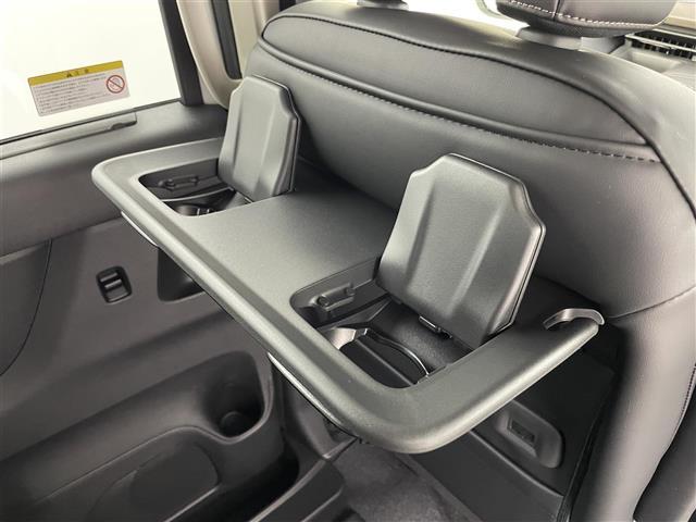 セレナ ｅ－パワー　ハイウェイスターＶ　登録済未使用車　１２．３型アドバンスドドライブアシストディスプレイ　統合型インターフェースディスプレイ　フリップダウンモニター　アラウンドビューモニター　プロパイロット　デジタルインナーミラー　ＥＴＣ（24枚目）