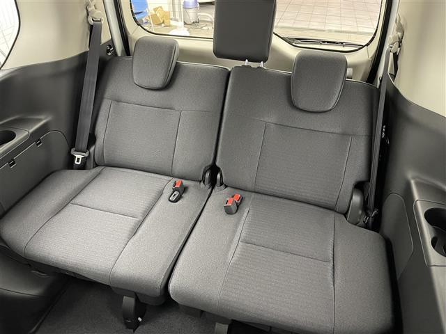 セレナ ｅ－パワー　ハイウェイスターＶ　登録済未使用車　１２．３型アドバンスドドライブアシストディスプレイ　統合型インターフェースディスプレイ　フリップダウンモニター　アラウンドビューモニター　プロパイロット　デジタルインナーミラー　ＥＴＣ（31枚目）