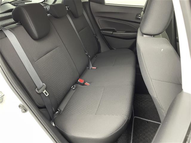 スイフト XG 純正ディスプレイオーディオ シートヒーター 横滑り防止装置 ハロゲンライト 純正フロアマット 電動格納ミラー ETC プッシュスタート スマートキー スペアキー ワンオーナー パワーステアリング(22枚目)