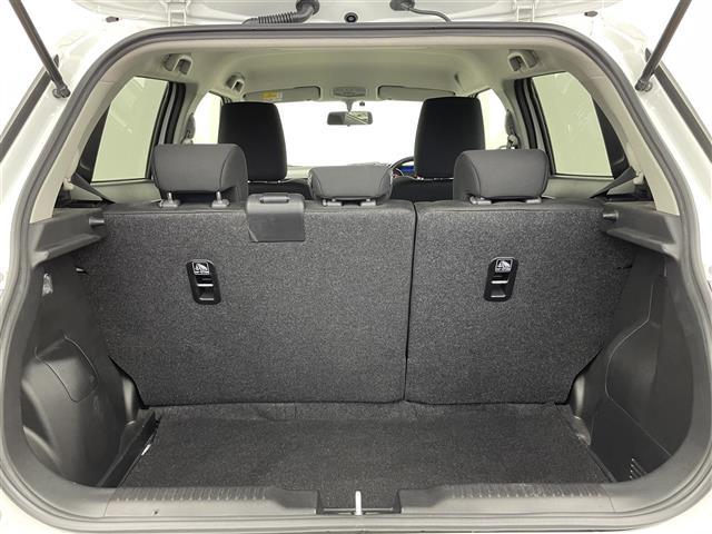 スイフト XG 純正ディスプレイオーディオ シートヒーター 横滑り防止装置 ハロゲンライト 純正フロアマット 電動格納ミラー ETC プッシュスタート スマートキー スペアキー ワンオーナー パワーステアリング(26枚目)