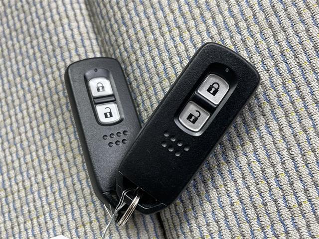 Ｎ－ＷＧＮ Ｌホンダセンシング　ワンオーナー　純正ナビ　フルセグＴＶ　バックカメラ　衝突被害軽減ブレーキ　レーンキープアシスト　アダプティブクルーズコントロール　オートＬＥＤライト　リアパーキングセンサー　ドラレコ　ＥＴＣ　スペア鍵（15枚目）