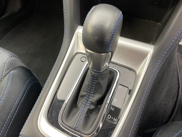 レヴォーグ １．６ＧＴ－Ｓアイサイト　純正ナビ（ＣＤ　ＤＶＤ　フルセグＴＶ　ｂｌｕｅｔｏｏｔｈ）　バックカメラ　前席パワーシート　純正１８インチＡＷ　ＬＥＤ　フォグ　スマートキー　ＡＣＣ　衝突軽減ブレーキ　レーンキープ　先行車発進お知らせ（18枚目）