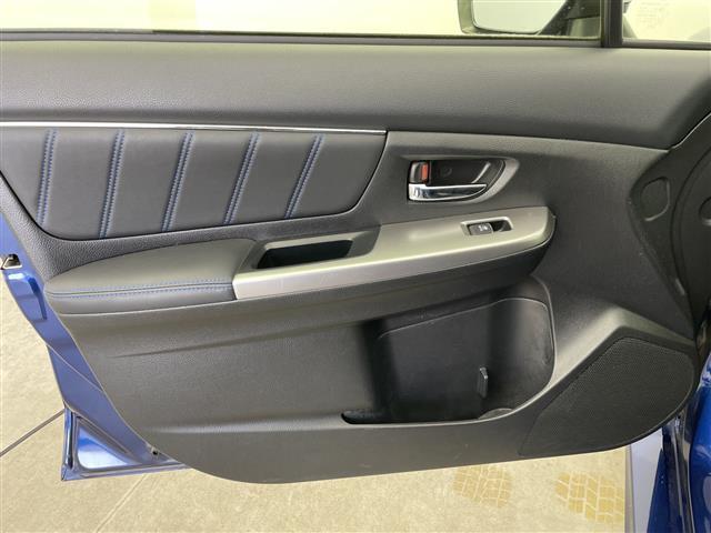 レヴォーグ １．６ＧＴ－Ｓアイサイト　純正ナビ（ＣＤ　ＤＶＤ　フルセグＴＶ　ｂｌｕｅｔｏｏｔｈ）　バックカメラ　前席パワーシート　純正１８インチＡＷ　ＬＥＤ　フォグ　スマートキー　ＡＣＣ　衝突軽減ブレーキ　レーンキープ　先行車発進お知らせ（20枚目）