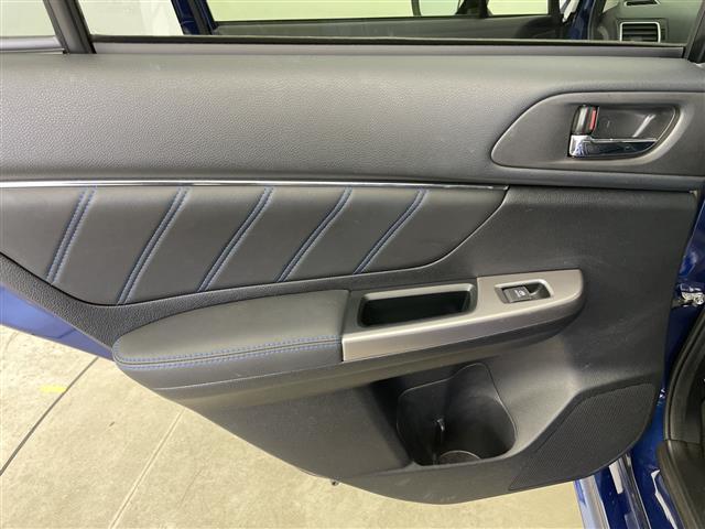 レヴォーグ １．６ＧＴ－Ｓアイサイト　純正ナビ（ＣＤ　ＤＶＤ　フルセグＴＶ　ｂｌｕｅｔｏｏｔｈ）　バックカメラ　前席パワーシート　純正１８インチＡＷ　ＬＥＤ　フォグ　スマートキー　ＡＣＣ　衝突軽減ブレーキ　レーンキープ　先行車発進お知らせ（24枚目）