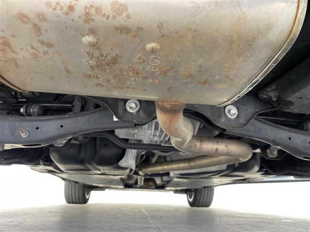 ティグアン ＴＤＩ　４モーション　Ｒライン　純正ナビ　全方位カメラ　ドライブレコーダー　ＥＴＣ　ヘッドアップディスプレイ　ハーフレザーシート　シートヒーター　衝突被害軽減システム　レーダークルーズコントロール　コーナーセンサー　オートＬＥＤ（41枚目）