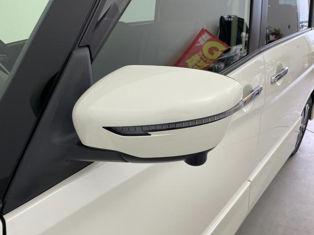 セレナ ハイウェイスター　ＶセレクションＩＩ　社外ナビ　オートパイロット　ＥＴＣ　ドライブレコーダー　ハンズフリーパワスラ　全方位カメラ　バックカメラ　前後コーナーセンサー　パーキングアシスト　サンシェード　アイドリングストップ　スマートキー（56枚目）