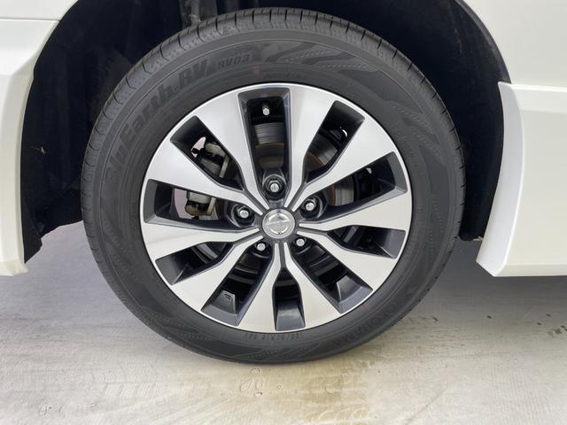 セレナ ハイウェイスター　ＶセレクションＩＩ　社外ナビ　オートパイロット　ＥＴＣ　ドライブレコーダー　ハンズフリーパワスラ　全方位カメラ　バックカメラ　前後コーナーセンサー　パーキングアシスト　サンシェード　アイドリングストップ　スマートキー（60枚目）