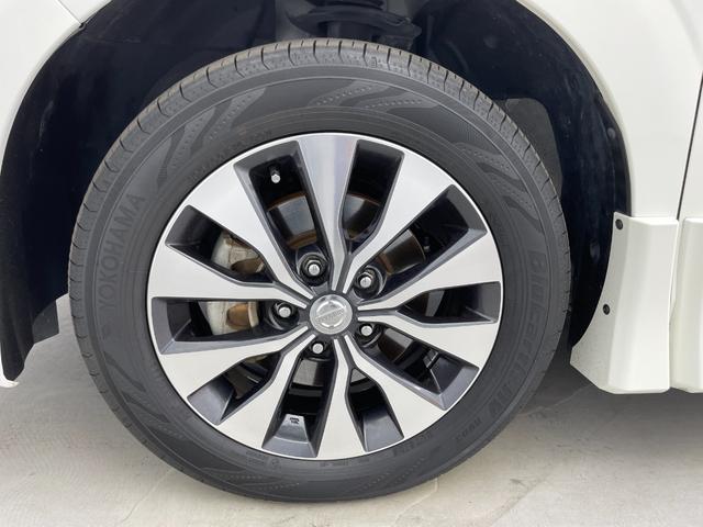 セレナ ハイウェイスター　ＶセレクションＩＩ　社外ナビ　オートパイロット　ＥＴＣ　ドライブレコーダー　ハンズフリーパワスラ　全方位カメラ　バックカメラ　前後コーナーセンサー　パーキングアシスト　サンシェード　アイドリングストップ　スマートキー（61枚目）