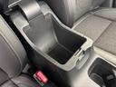 ｅ：ＨＥＶ　Ｚ　登録済未使用車　Ｈｏｎｄａ　ＣＯＮＮＥＣＴディスプレイ　フルセグＴＶ　ＥＴＣ２．０　ワイヤレス充電器　レーダークルコン　衝突軽減ブレーキ　レーンキープアシスト　横滑り防止装置　ハーフレザーシート（37枚目）