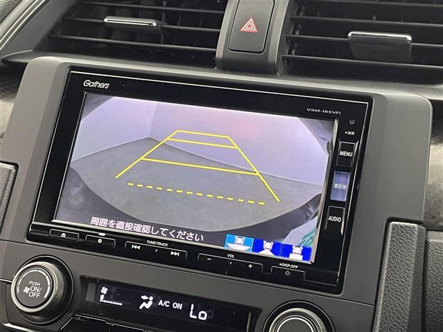 シビック ハッチバック　ホンダセンシング　純正ナビ　バックカメラ　ビルトインＥＴＣ　アダプティブクルーズコントロール　シートヒーター　ＨＤＭＩ　スマートキー　純正アルミホイール　オートライト　ＬＥＤライト　地デジフルセグ（3枚目）