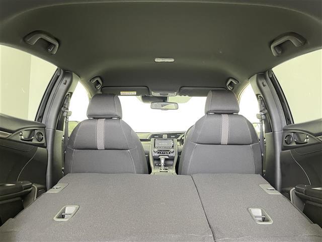シビック ハッチバック　ホンダセンシング　純正ナビ　バックカメラ　ビルトインＥＴＣ　アダプティブクルーズコントロール　シートヒーター　ＨＤＭＩ　スマートキー　純正アルミホイール　オートライト　ＬＥＤライト　地デジフルセグ（21枚目）