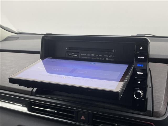 オデッセイハイブリッド ｅ：ＨＥＶアブソルート・ＥＸ　純正９インチナビ　マルチビューモニター　ＢＳＭ　ホンダセンシング　前後ドライブレコーダー　ビルトインＥＴＣ２．０　アダプティブクルーズコントロール　デジタルインナーミラー　シートヒーター　ＬＥＤライト（7枚目）