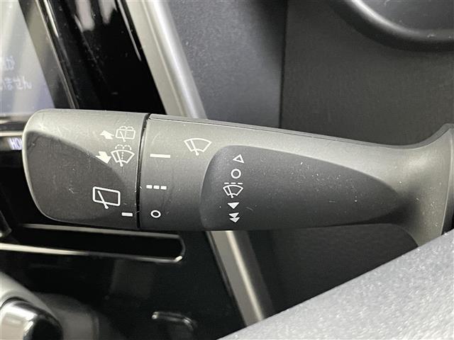 タンク カスタムＧ　スマートアシスト３　純正９インチナビ　パノラミックビュー　ビルトインＥＴＣ２．０　前後ドライブレコーダー　クルーズコントロール　シートヒーター　オートハイビーム　ＬＥＤヘッドライト　地デジフルセグ（9枚目）