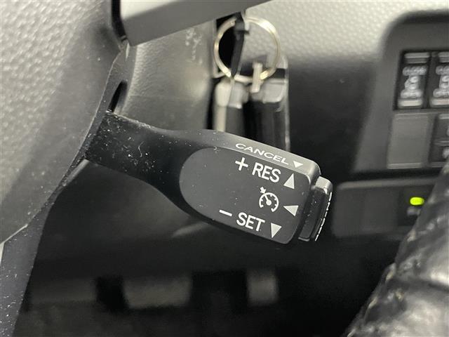 タンク カスタムＧ　スマートアシスト３　ＡＬＰＩＮＥ８インチナビ　バックカメラ　ＥＴＣ　ドライブレコーダー　クルーズコントロール　シートヒーター　ＨＤＭＩ　スマートキー　オートハイビーム　ＬＥＤヘッドライト　地デジＴＶ（12枚目）