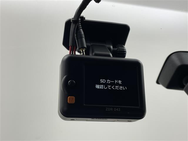 コペン セロ　Ｓ　純正ナビ　バックカメラ　ＥＴＣ　前後ドライブレコーダー　シートヒーター　パドルシフト　スマートキー　純正アルミホイール　純正フロアマット　ＤＶＤ再生　プッシュスタート　ＬＥＤライト　地デジフルセグ（7枚目）