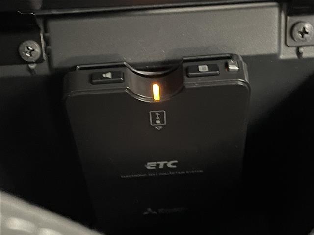 コペン セロ　Ｓ　純正ナビ　バックカメラ　ＥＴＣ　前後ドライブレコーダー　シートヒーター　パドルシフト　スマートキー　純正アルミホイール　純正フロアマット　ＤＶＤ再生　プッシュスタート　ＬＥＤライト　地デジフルセグ（15枚目）