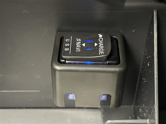 コペン セロ　Ｓ　純正ナビ　バックカメラ　ＥＴＣ　前後ドライブレコーダー　シートヒーター　パドルシフト　スマートキー　純正アルミホイール　純正フロアマット　ＤＶＤ再生　プッシュスタート　ＬＥＤライト　地デジフルセグ（29枚目）