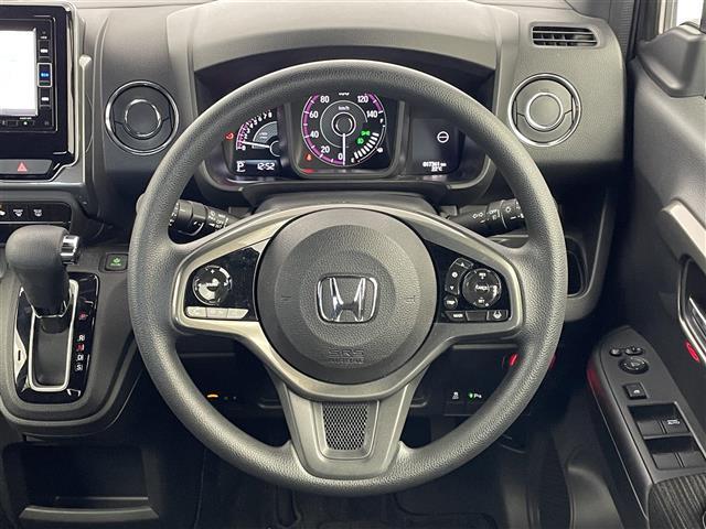 ◆商談ルームには「キッズスペース」を完備しています。DVD、ブロック、絵本、おままごとセット。お子様連れでも、ゆっくりとお車をお選びいただけます!