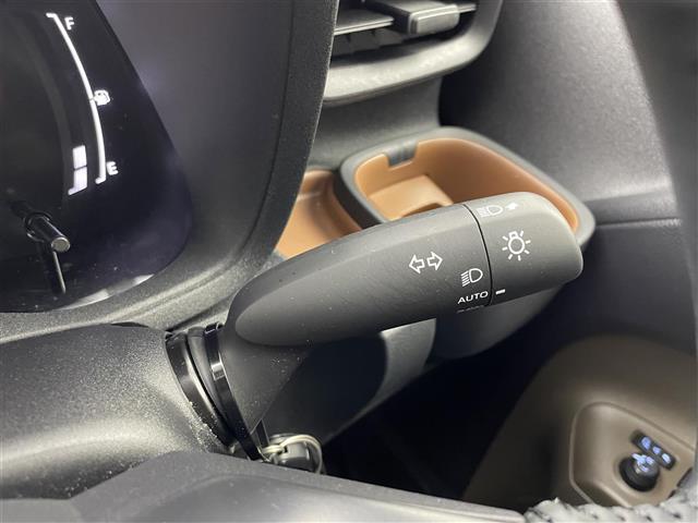 シエンタ Z 純正10.5ディスプレイオーディオ パノラミックビューモニター BSM ビルトインETC2.0 ドライブレコーダー セーフティセンス シートヒーター ステアリングヒーター LEDヘッドライト 地デジ(13枚目)