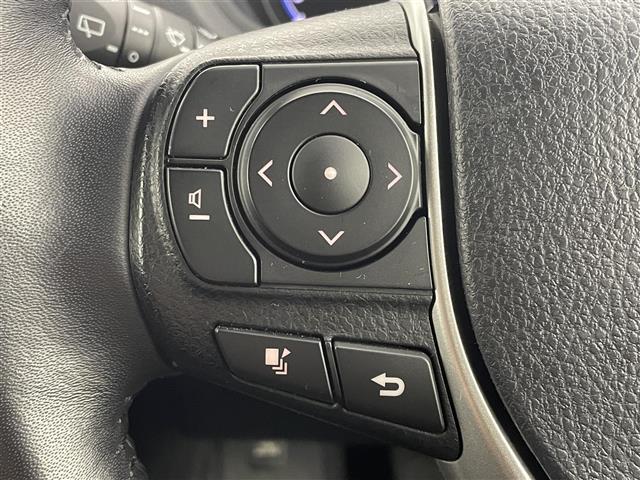 エスクァイア ハイブリッドＧｉ　社外９インチナビ　フリップダウンモニター　バックカメラ　ＥＴＣ　前後ドライブレコーダー　セーフティセンス　クルーズコントロール　シートヒーター　ＡＣ１００Ｖ　オートハイビーム　ＬＥＤヘッドライト　ＴＶ（12枚目）