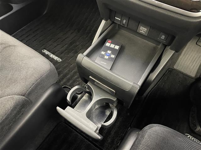 オデッセイ G・エアロ ホンダセンシング 純正9インチナビ フリップダウンモニター バックカメラ ビルトインETC2.0 ホンダセンシング アダプティブクルーズコントロール 純正アルミホイール スマー オートライト LEDヘッドライト 地デジ(19枚目)