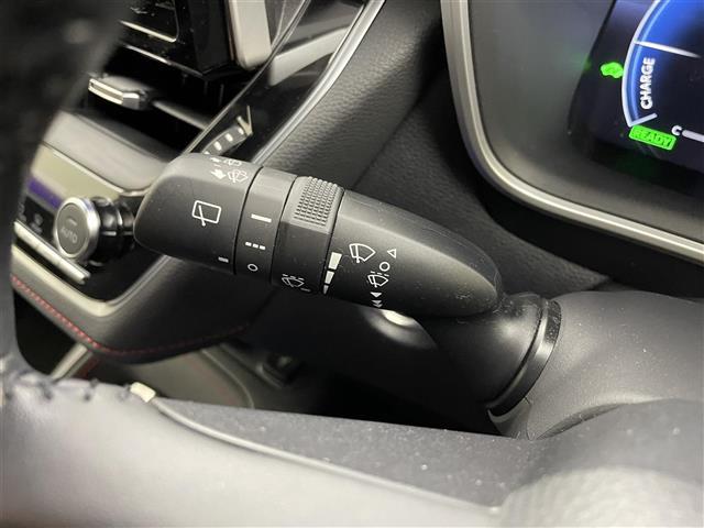 カローラスポーツ ハイブリッドG Z 純正8インチディスプレイオーディオ バックカメラ ビルトインETC セーフティセンス レーダークルーズコントロール シートヒーター ステアリングヒーター オートハイビーム LEDヘッドライト 地デジ(9枚目)