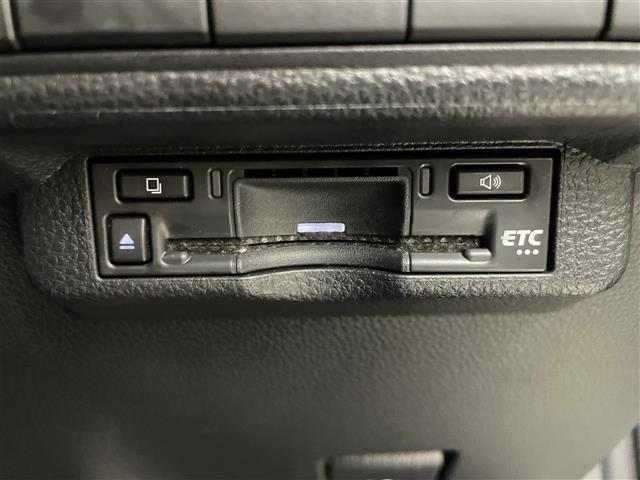 カローラスポーツ ハイブリッドG Z 純正8インチディスプレイオーディオ バックカメラ ビルトインETC セーフティセンス レーダークルーズコントロール シートヒーター ステアリングヒーター オートハイビーム LEDヘッドライト 地デジ(15枚目)