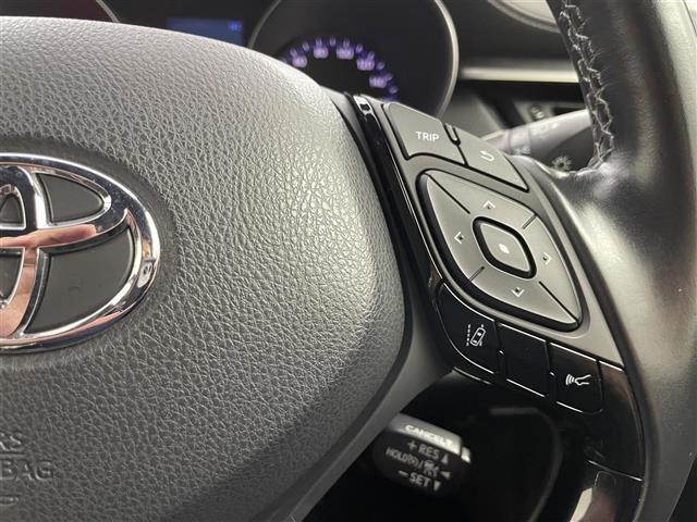 C-HR S LEDパッケージ TRDエアロ 純正9インチナビ バックカメラ ビルトインETC セーフティセンス レーダークルーズコントロール 純正アルミホイール スマートキー オートハイビーム LEDヘッドライト 地デジフルセグ(10枚目)