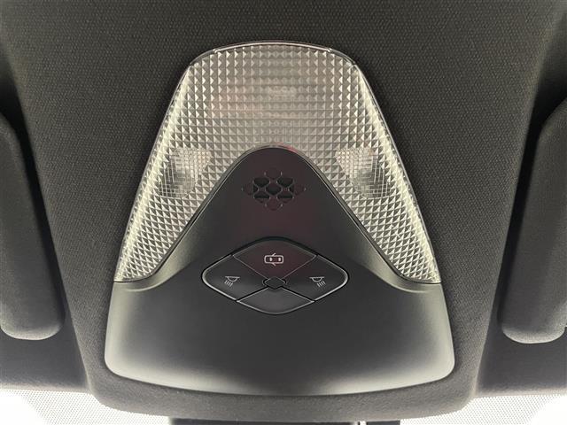 C-HR S LEDパッケージ TRDエアロ 純正9インチナビ バックカメラ ビルトインETC セーフティセンス レーダークルーズコントロール 純正アルミホイール スマートキー オートハイビーム LEDヘッドライト 地デジフルセグ(23枚目)